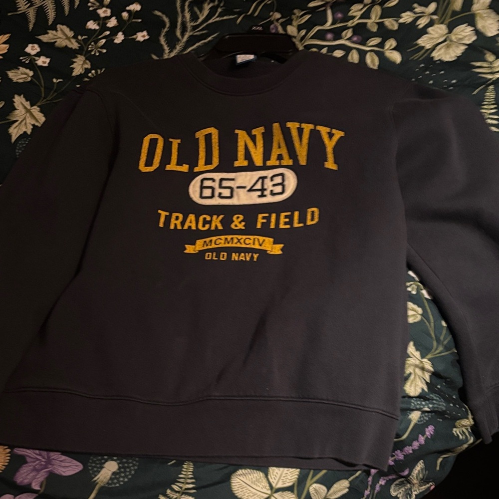 Old Navy Men's Dark Gray Crewneck Sweater